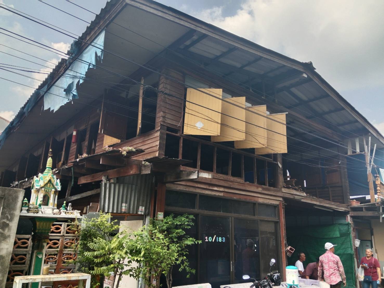 29 - https://อุทิตย์รับซื้อบ้านไม้เก่า.com | อุทิตย์รับซื้อบ้านไม้เก่า ให้ราคาสูงที่สุด รับซื้อไม้กอง โครงสร้างไม้เก่าทุกชนิด พร้อมทีมงานรื้อถอนมืออาชีพ ประเมินราคาฟรีถึงที่ทั่วประเทศ ติดต่อเราได้ทันที